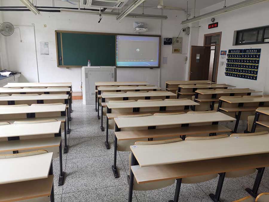 Teaching to an empty classroom