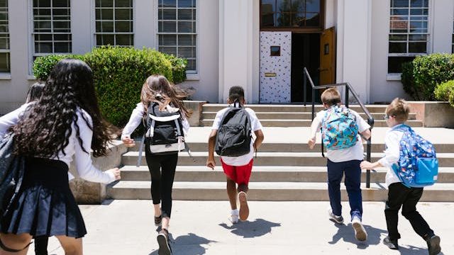 Fun Board Race Topics for Teaching English to Young Learners